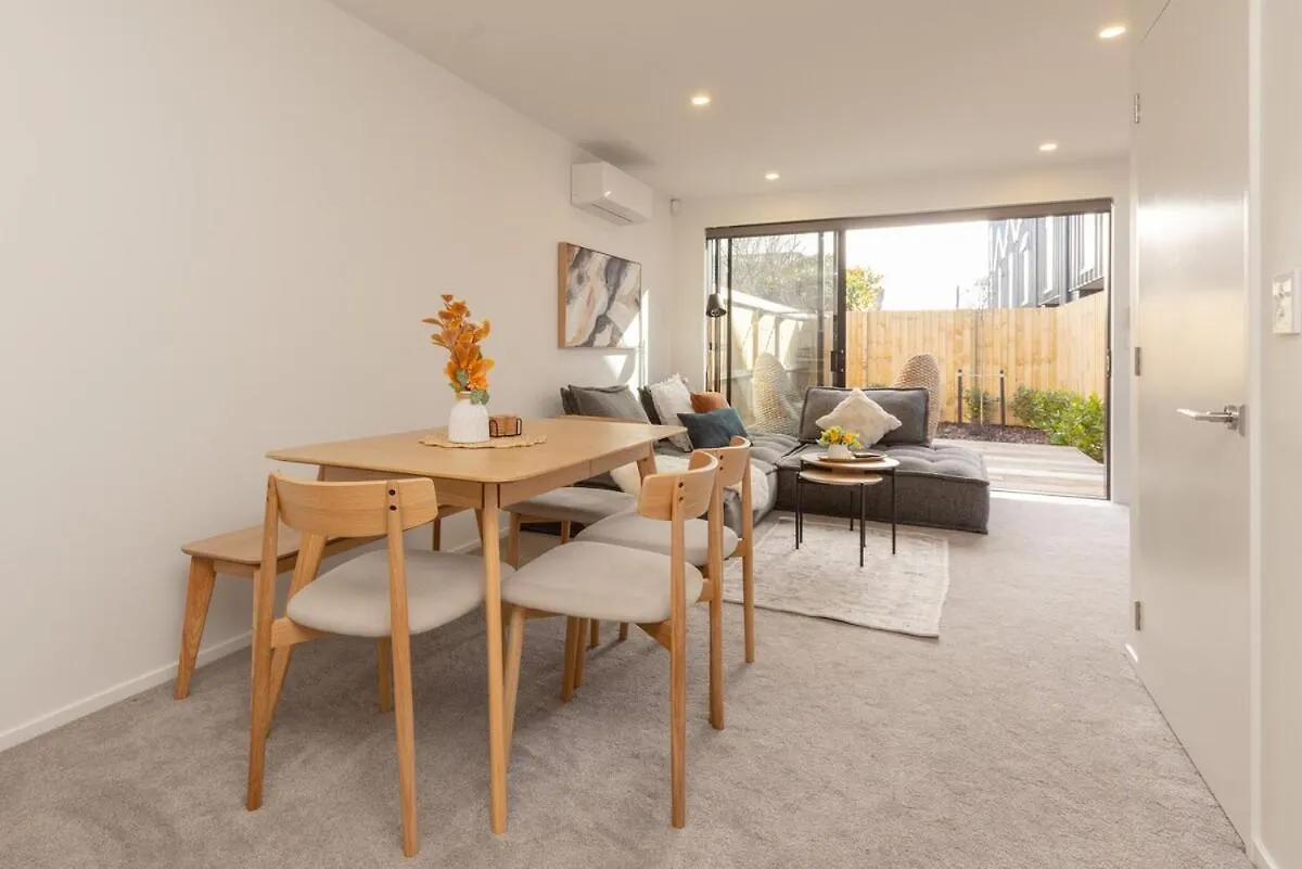 Brand New Luxury 3 Bed 3 Baths Family Getaway Villa Christchurch