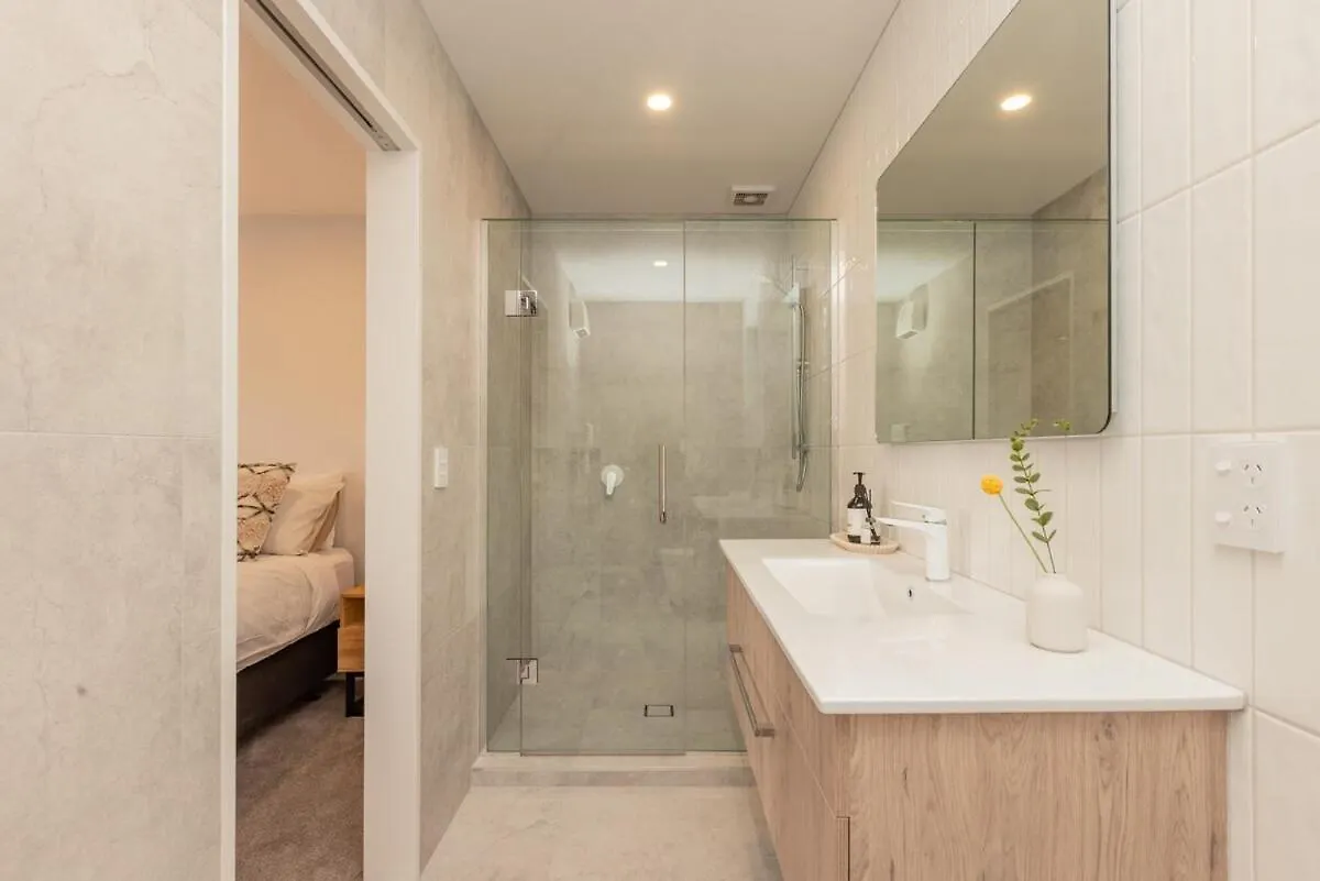 Brand New Luxury 3 Bed 3 Baths Family Getaway Villa Christchurch
